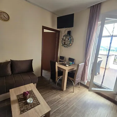 Kika Srebrno Jezero * Veliko Gradiste