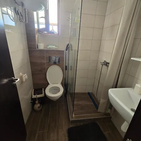 Kika Srebrno Jezero Apartment